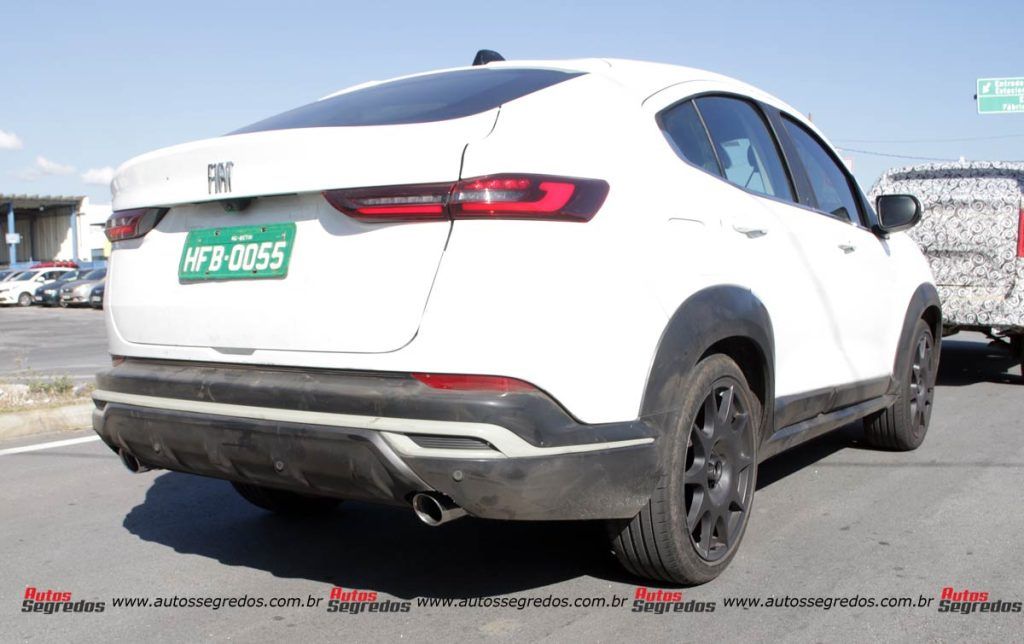 Protótipo do Fiat Fastback Abarth 2024