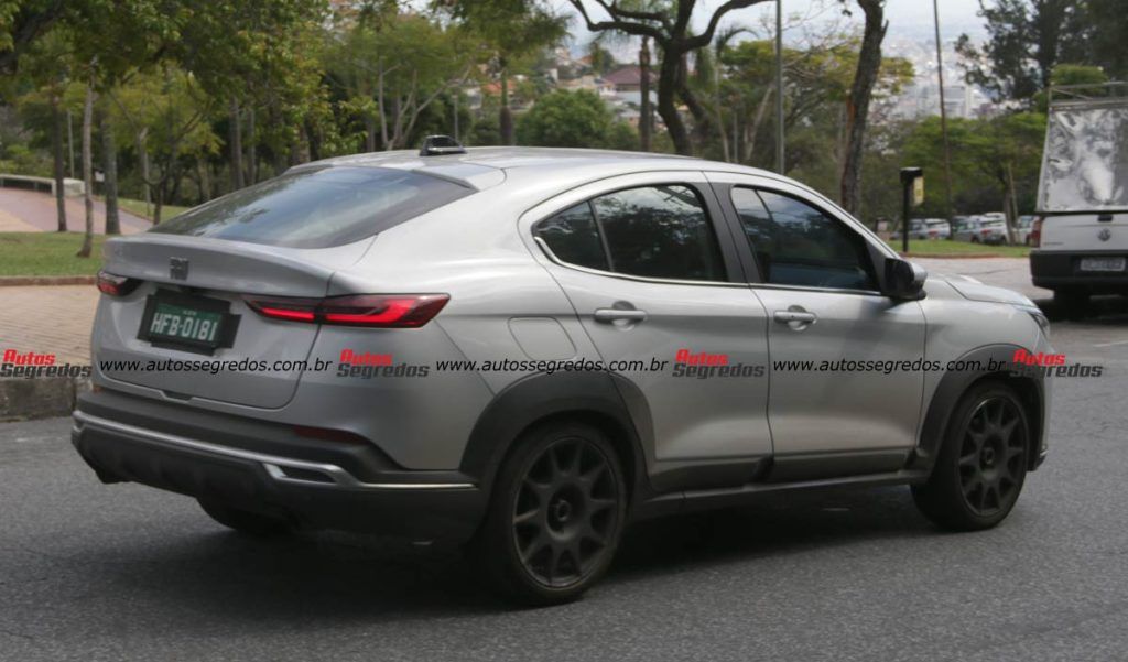 Protótipo do Fiat Fastback Abarth 2024