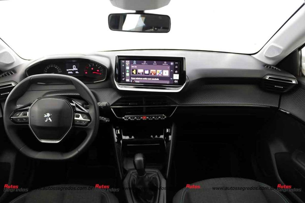 painel do Peugeot 208 Style