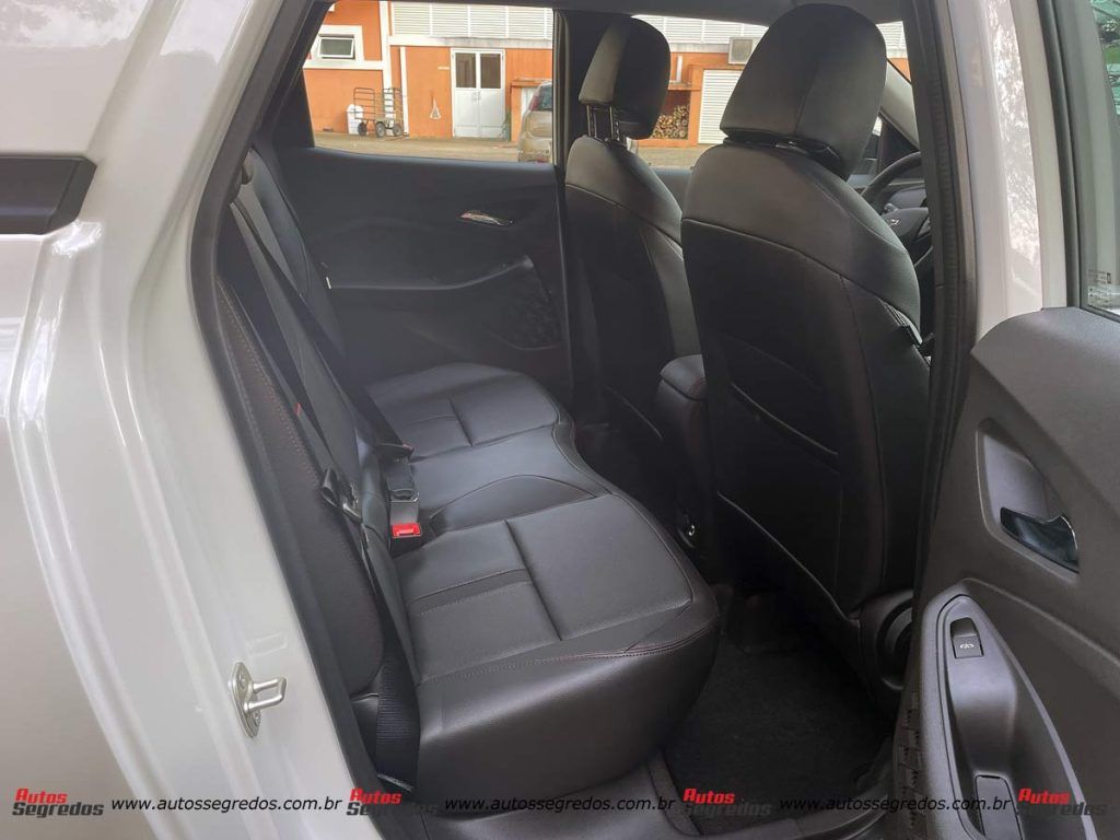 banco traseiro da Chevrolet Montana RS 2024