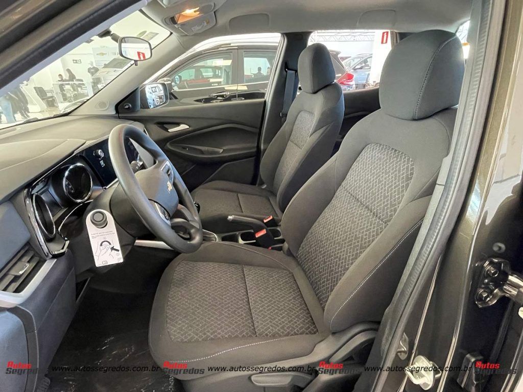 bancos dianteiros da Chevrolet Montana 1.2 Turbo