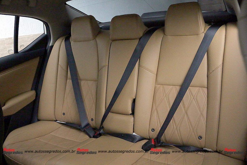 Nissan Sentra Exclusive 2024