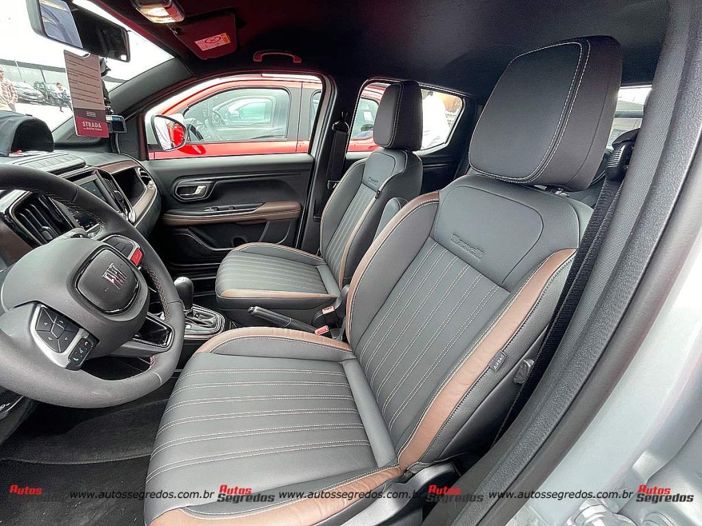 bancos dianteiros da Fiat Strada Ranch Turbo 200