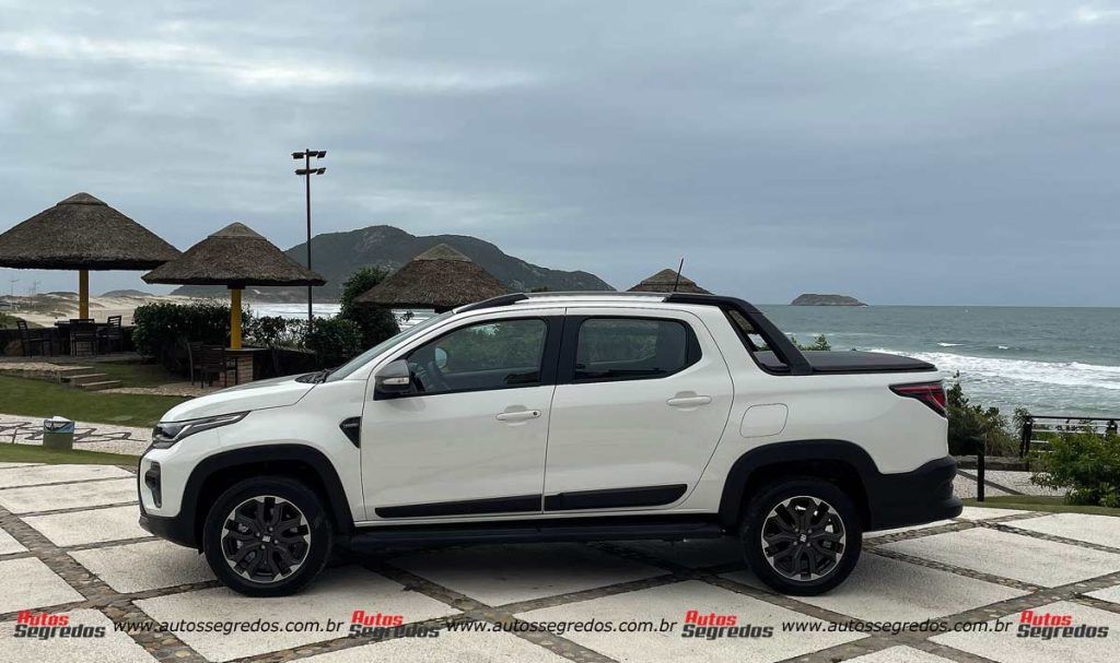 Fiat Strada Ultra Turbo 200 2024