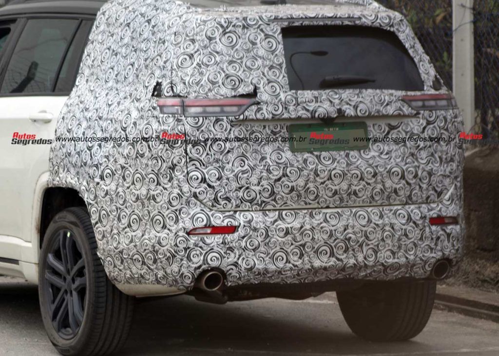 Flagra Jeep Commander Hurricane