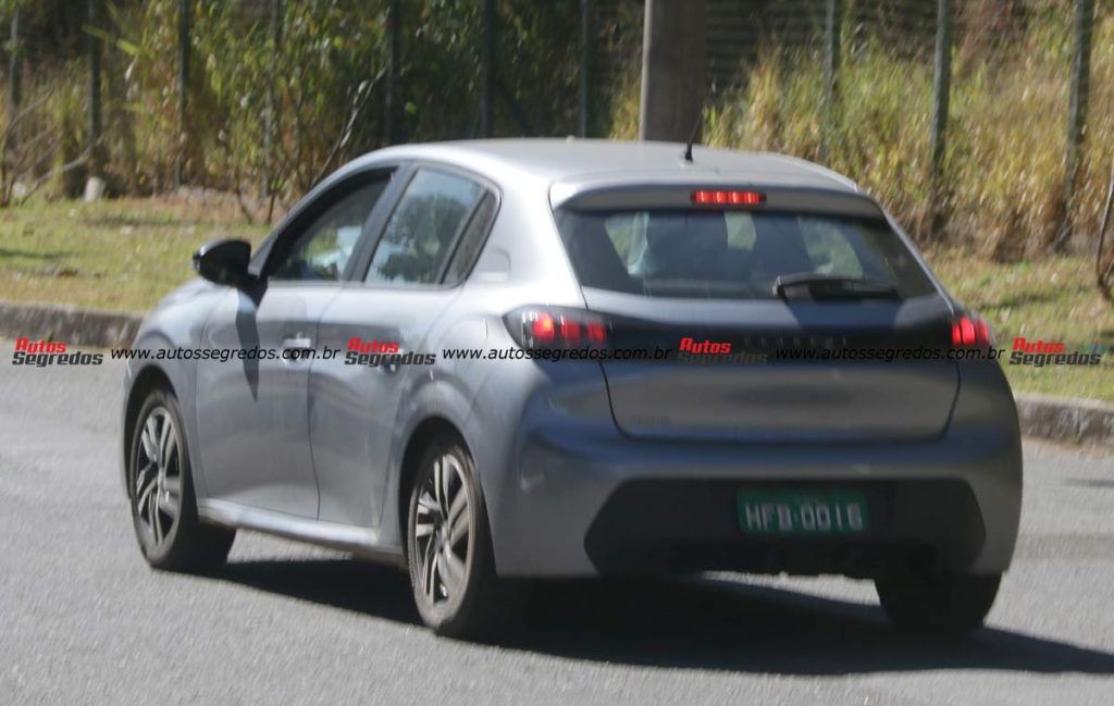 Peugeot 208 Allure T200 2024