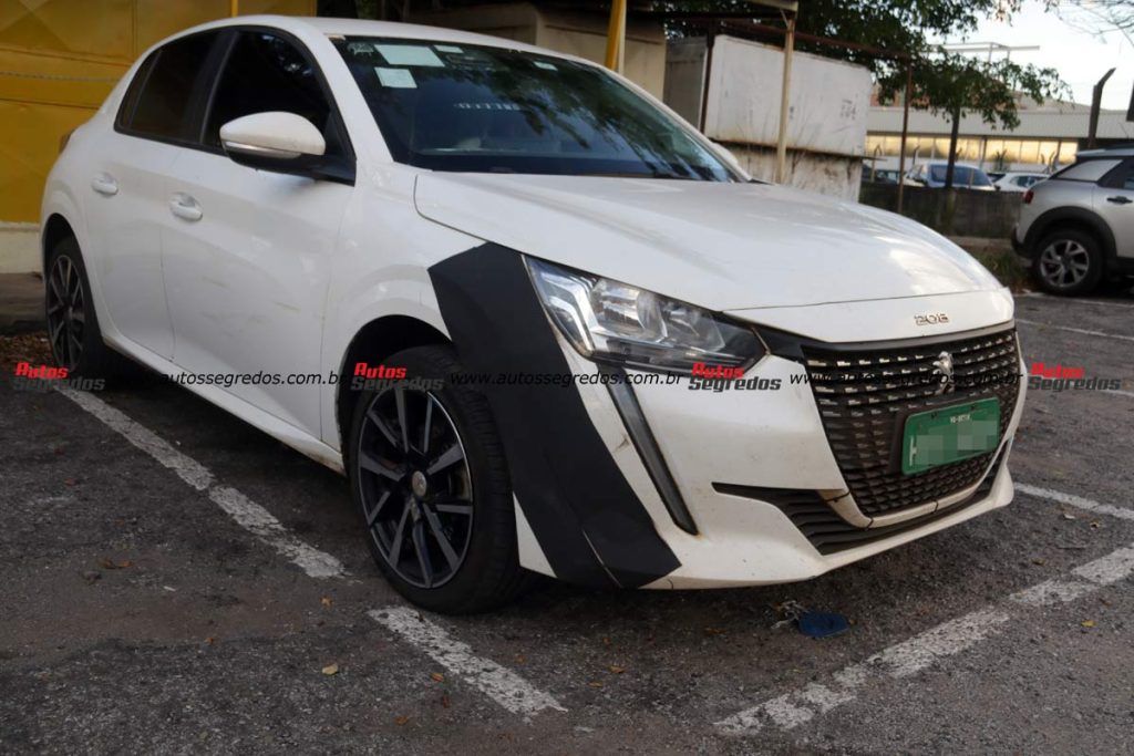Peugeot 208 Griffe T200 2024