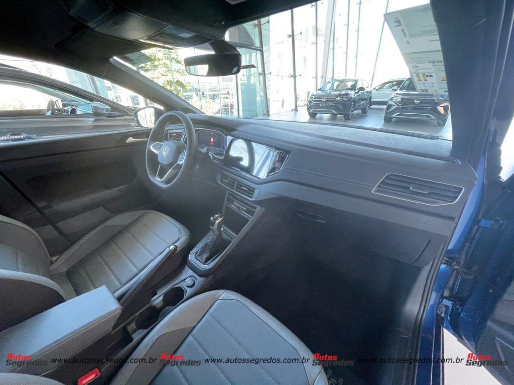 painel do Volkswagen Nivus Highline 2024