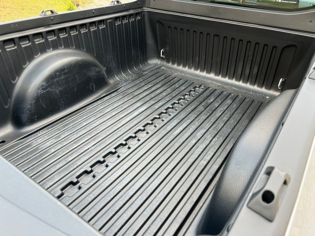Volkswagen Saveiro Robust Cabine Simples 2024
