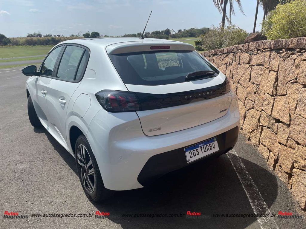 Peugeot 208 Allure Turbo 200 2024 