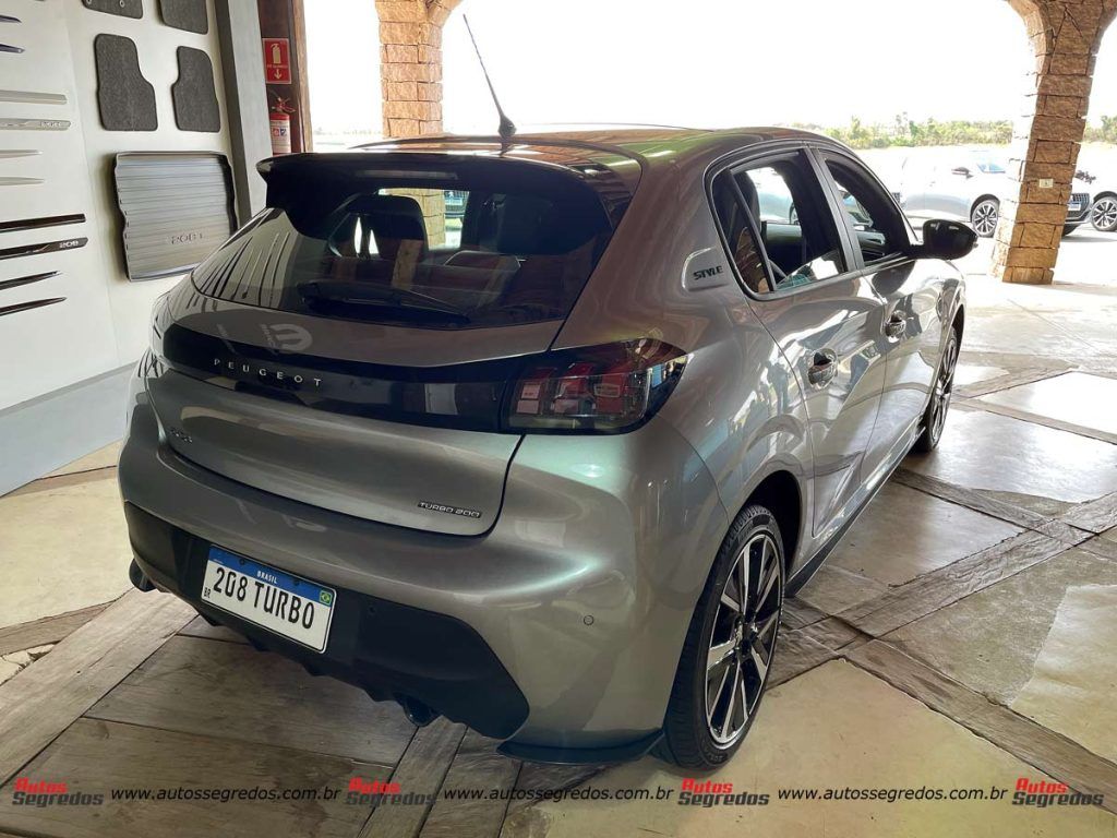 Peugeot 208 Style Turbo 200 2024 