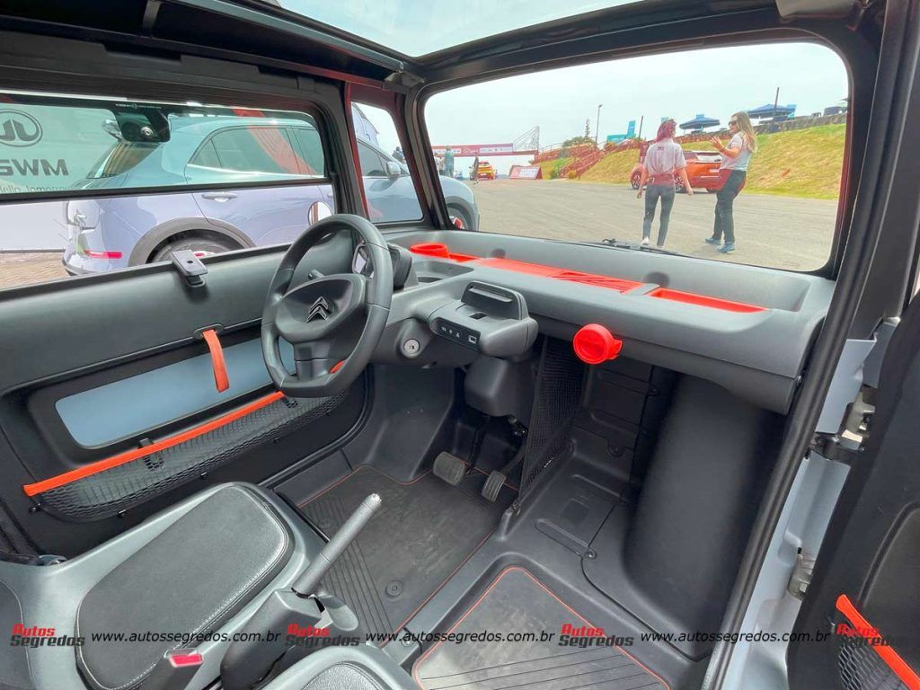 painel do Citroën Ami