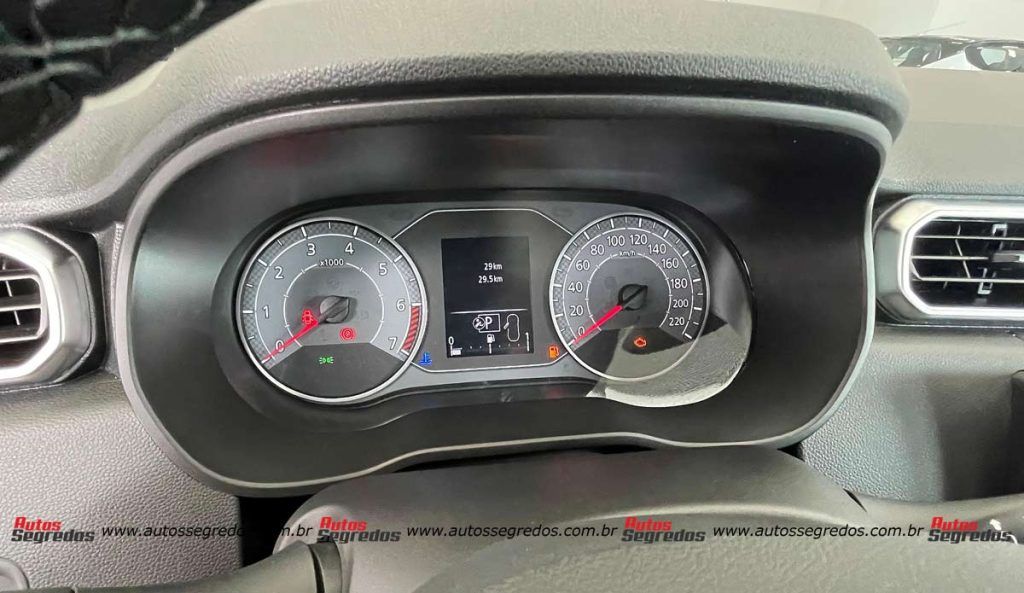 quadro de instrumentos do Renault Duster Intense Plus 1.6.CVT 2024