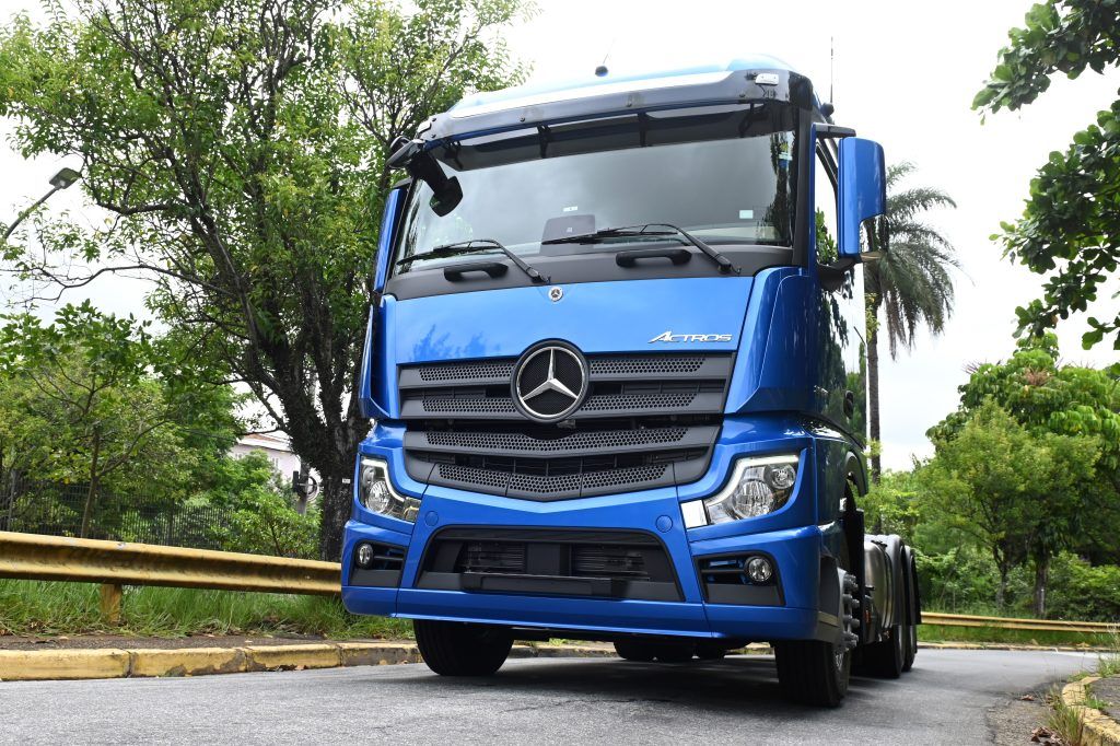 Mercedes Actros 2553