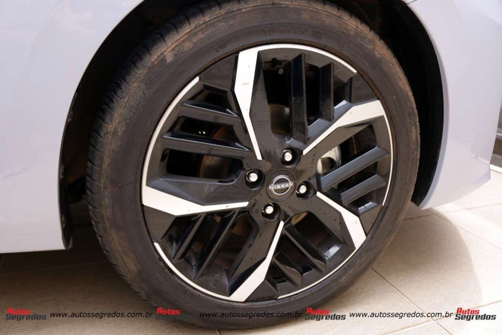 roda liga do Nissan Versa Exclusive 2024