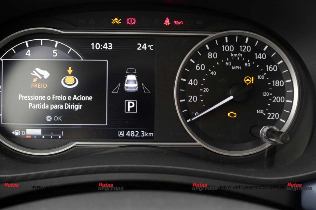 quadro de instrumentos do novo Nissan Versa Exclusive