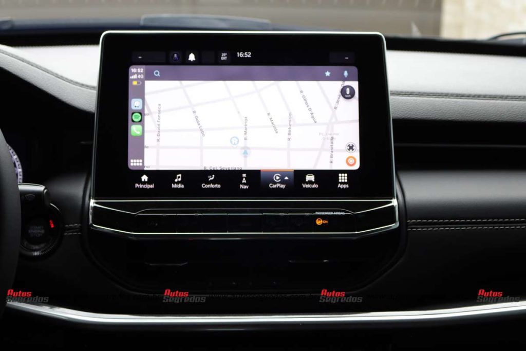 central multimídia do Jeep Commander Longitude T270 2024