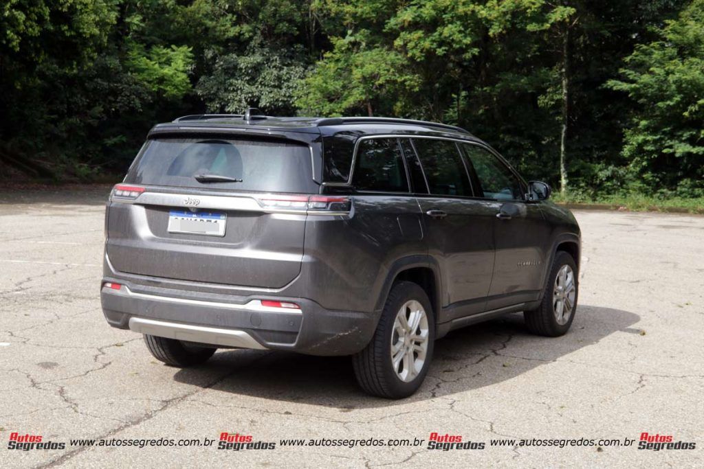 Jeep Commander Longitude T270 2024