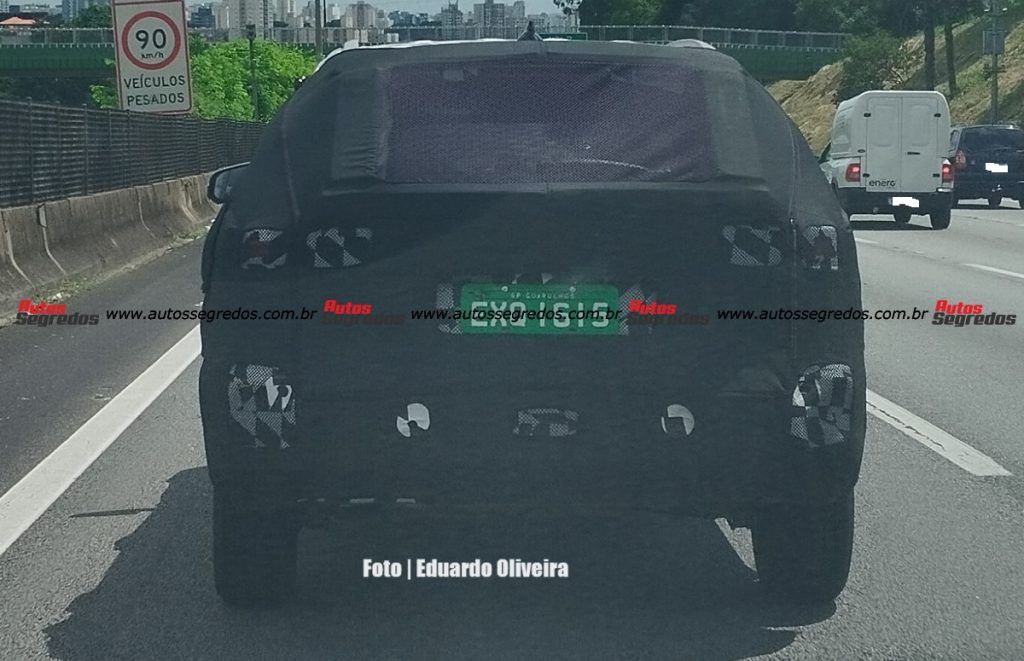 Flagra Hyundai Creta 2025 reestilizado
