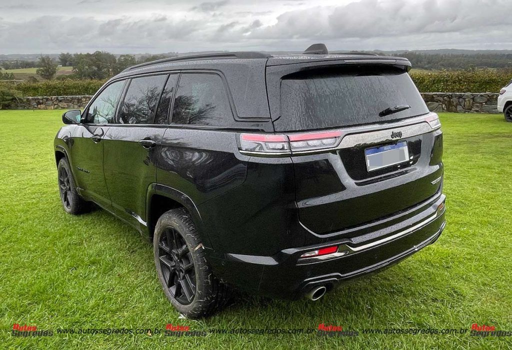 Jeep Commander BlackHawk 2025