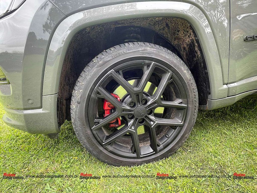 Jeep Compass BlackHawk 2025