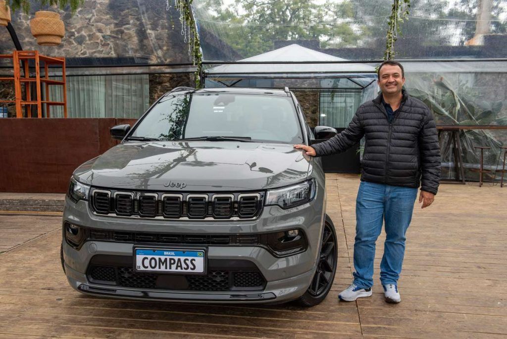 Jeep Compass BlackHawk 2025