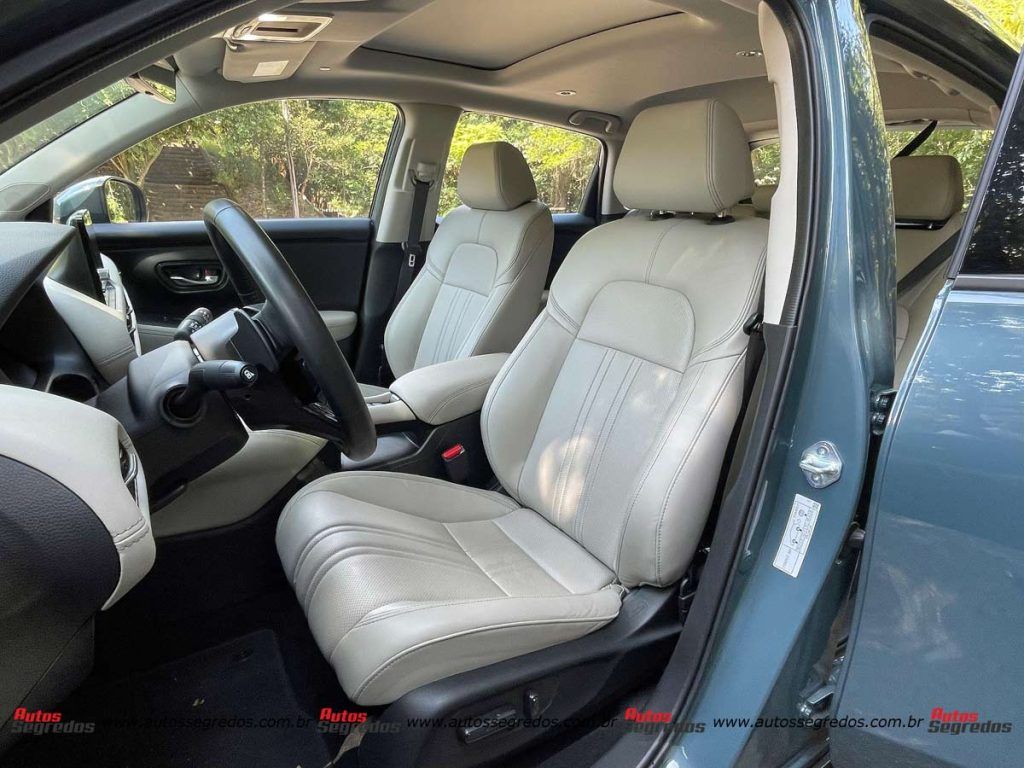 bancos dianteiros do Honda ZR-V Touring