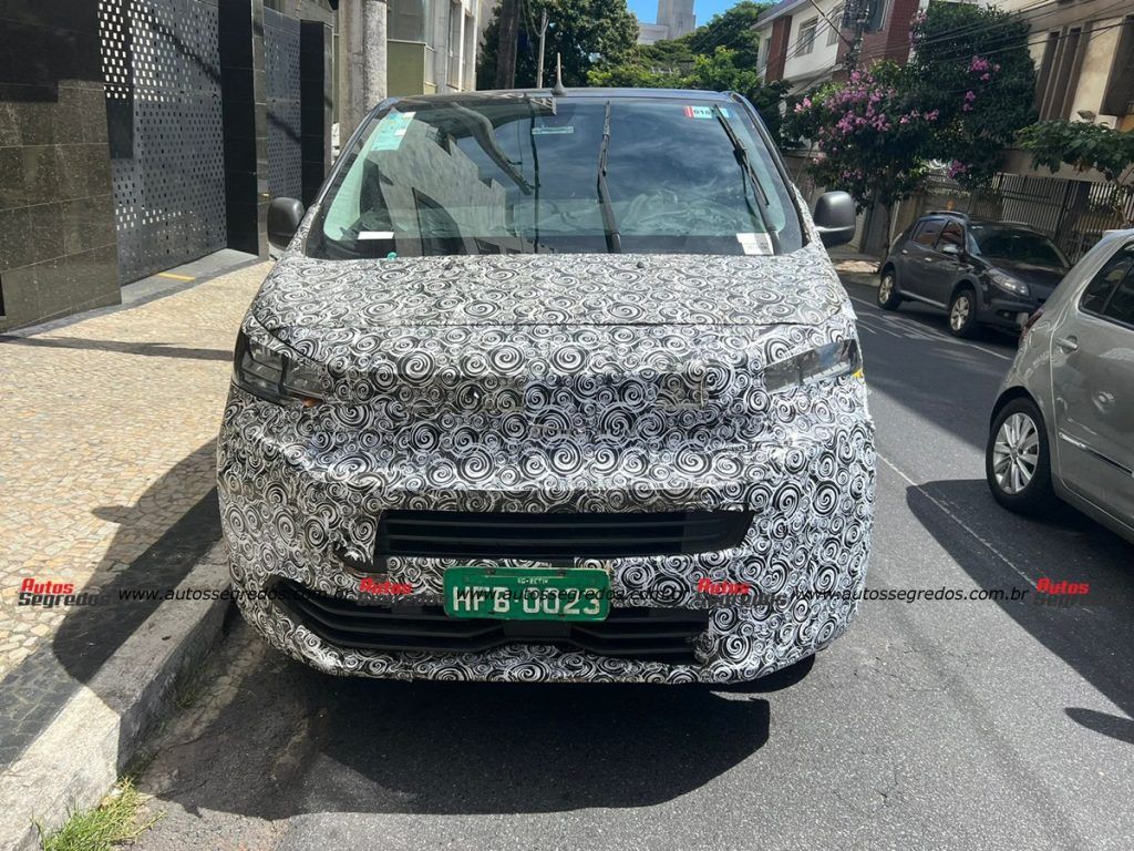 flagra Peugeot Expert 2025 2