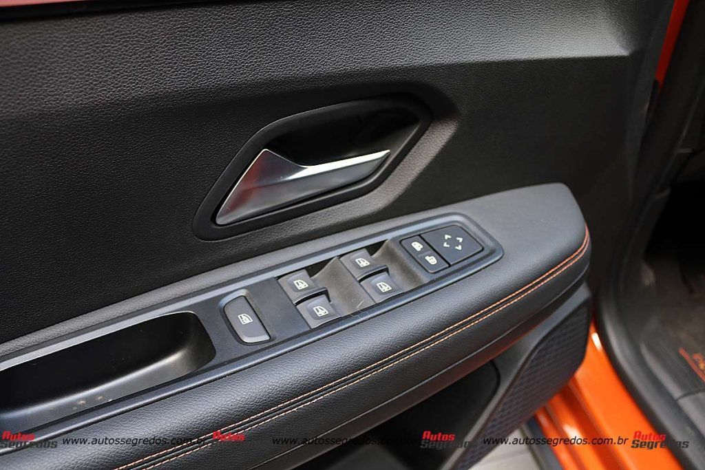 comandos dos vidros elétricos do Renault Kardian Premiere Edition 2025