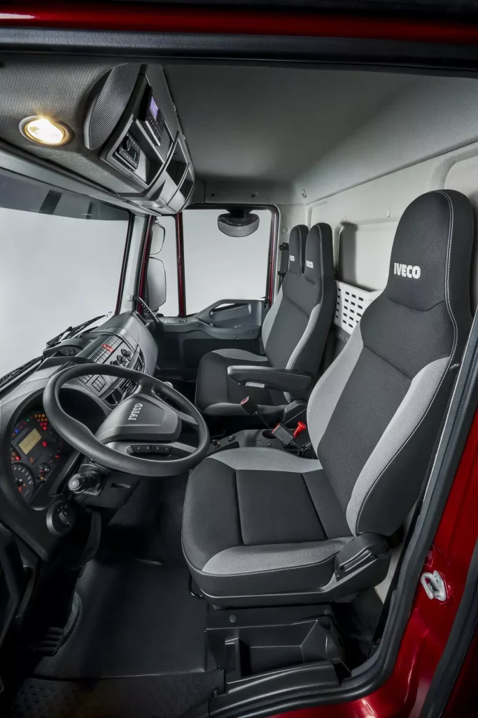 Novo IVECO Tector 2024