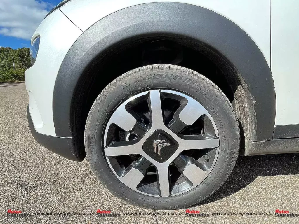 roda de liga do Citroën C4 Cactus Shine 2024  