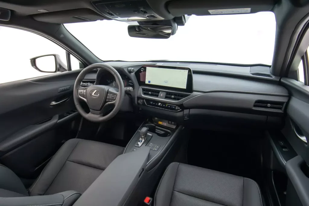 Novo Lexus UX 300h Hybrid