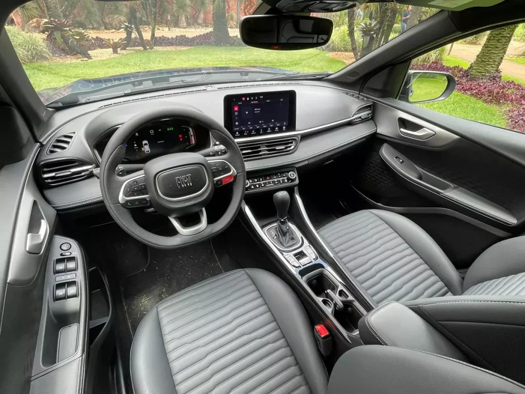 Fiat Fastback Impetus T200 Hybrid 2025