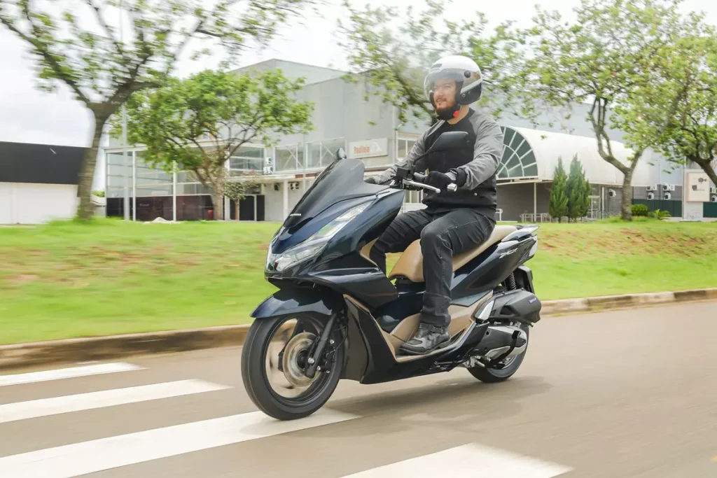 Honda PCX 160 DLX 2025
