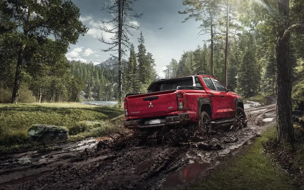 Mitsubishi Triton Katana 2025 