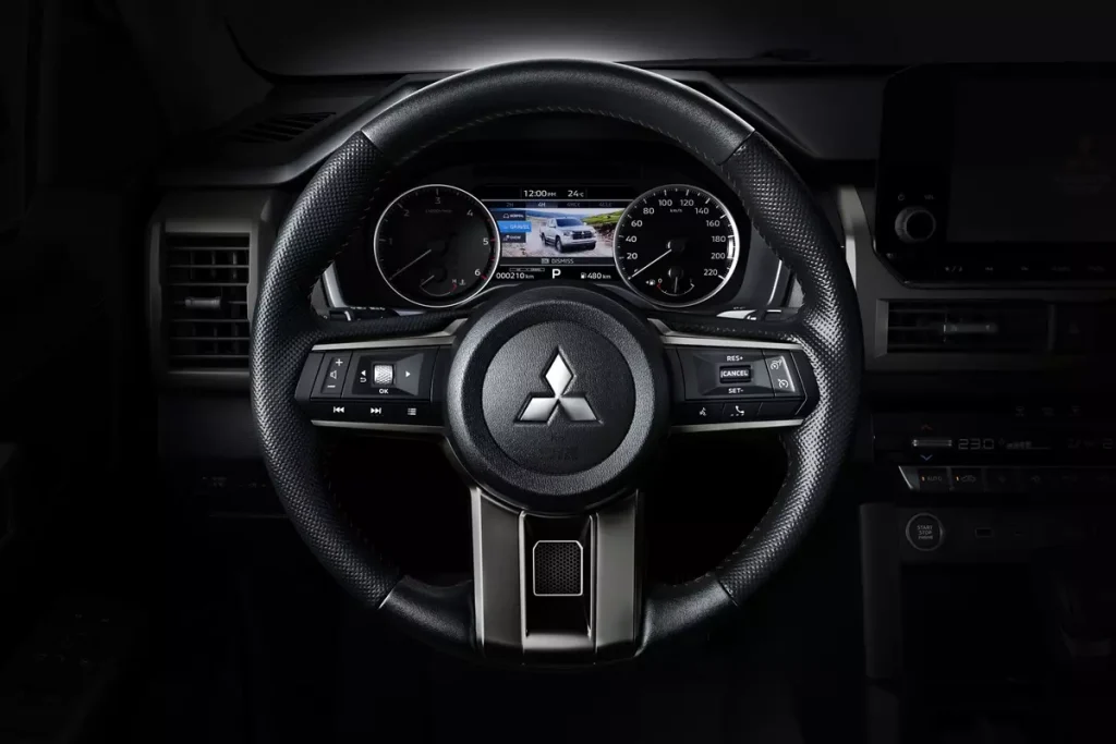 Mitsubishi Triton Katana 2025 