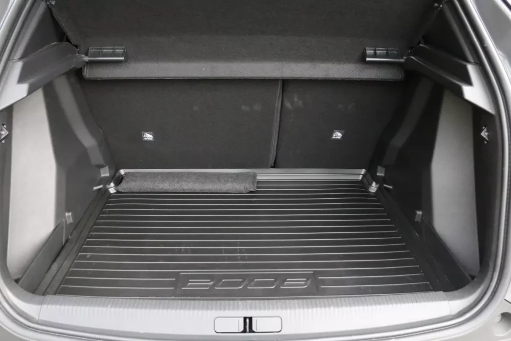 Peugeot 2008 GT 2025