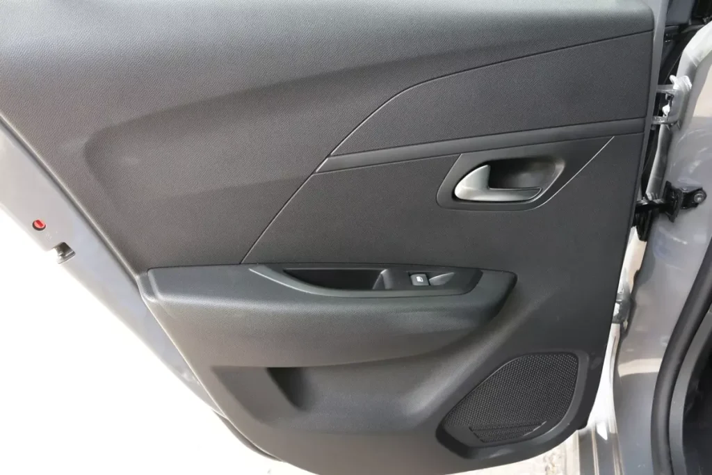 Forração de porta traseira esquerda do Peugeot 208 GT 2025