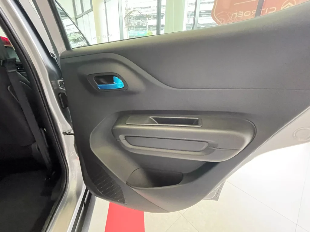 forro de porta trraseiro direito do Citroën Basalt Feel 1.0 Firefly 2025