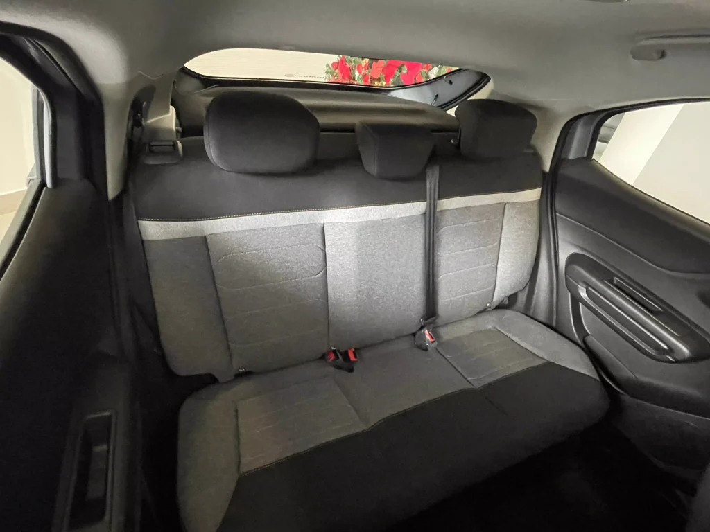 banco traseiro do Citroën Basalt Feel 1.0 Firefly 2025
