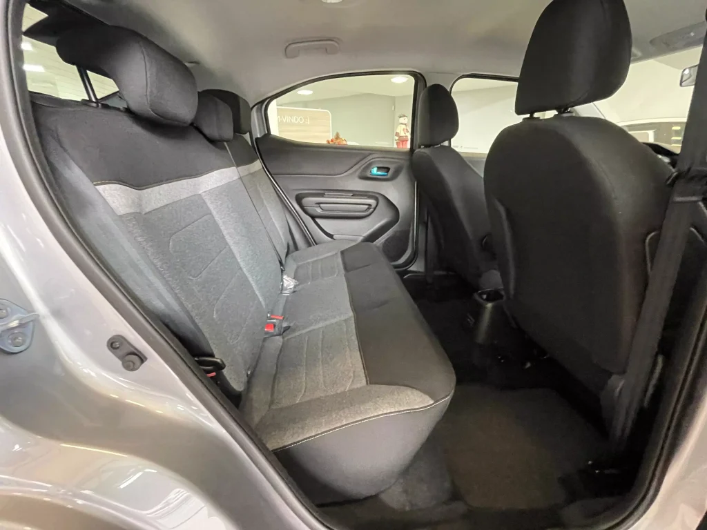banco traseiro do Citroën Basalt Feel 1.0 Firefly 2025