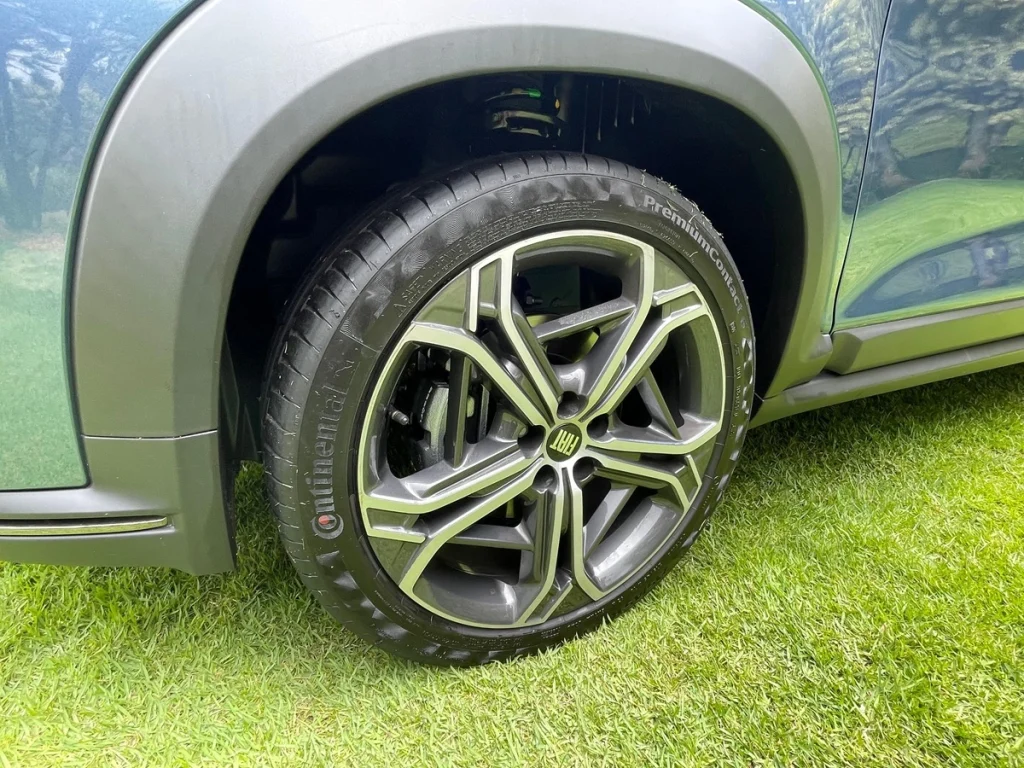roda de 18" do Fiat Fastback T200 Hybrid Impetus 2025