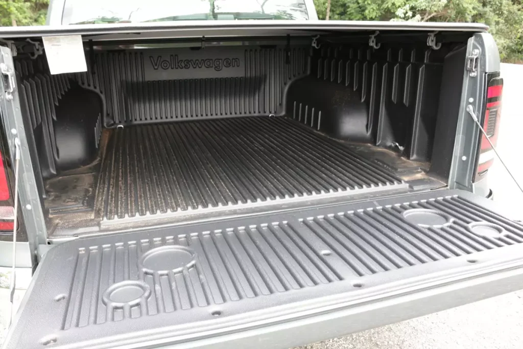 caçamba da VW Amarok Highline 2025