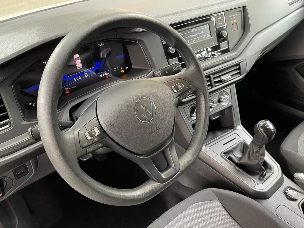 volante multifuncional do VW Virtus Sense 2025
