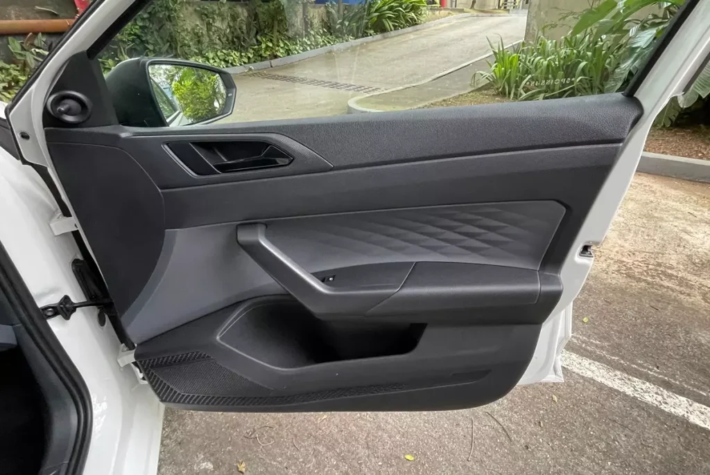 forro de porta dianteiro direito do VW Virtus Sense 2025