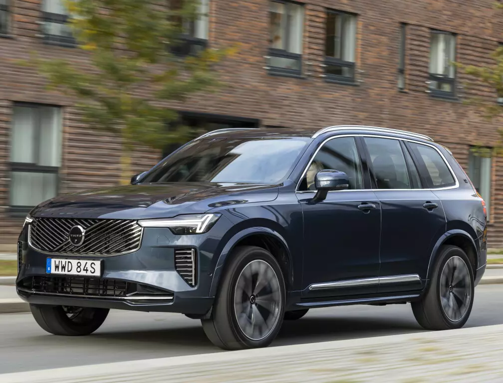 Volvo XC90 2025