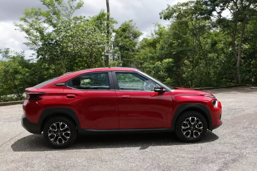  Citroën Basalt Shine Turbo 200 CVT 2025