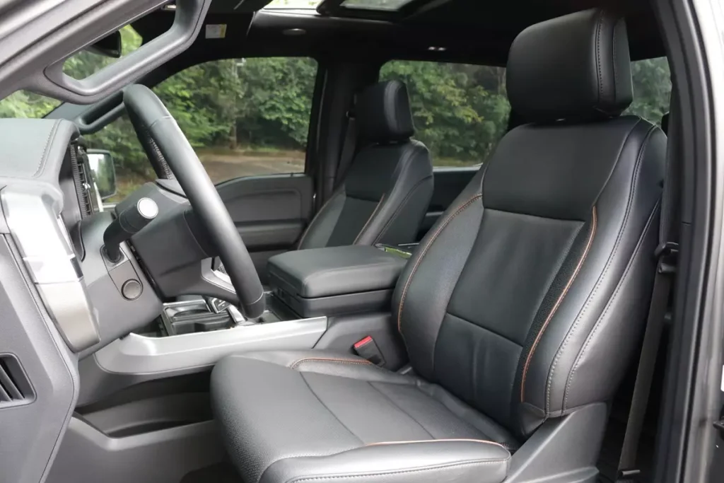 Ford F-150 Lariat 2024