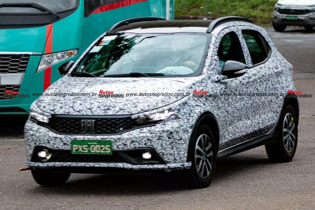 Flagra Fiat Argo Trekking 2026  