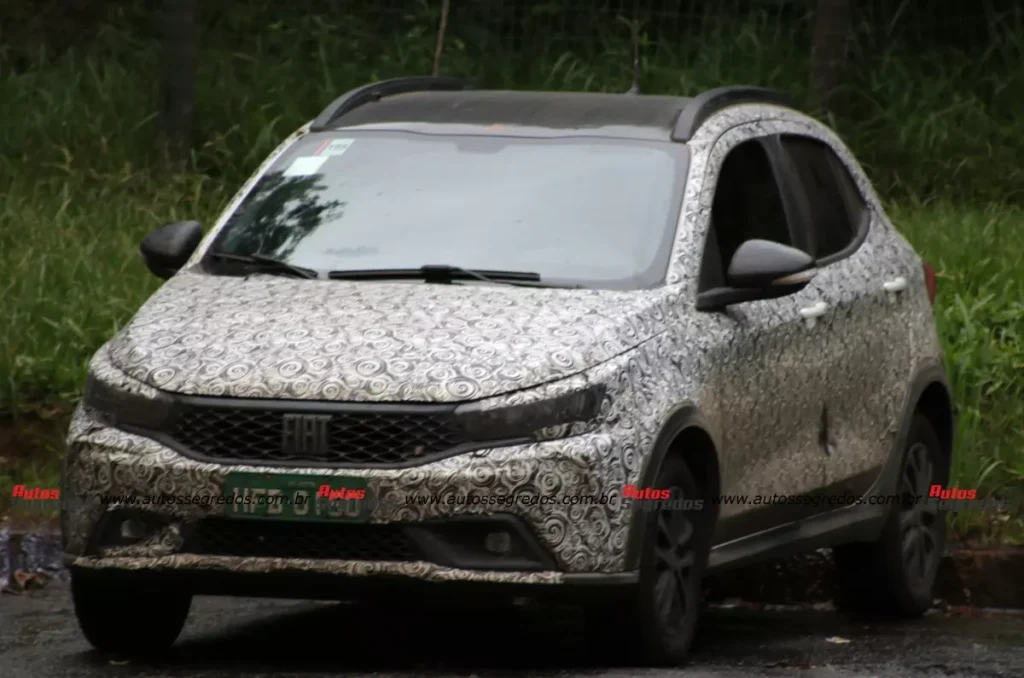 Flagra Fiat Argo Trekking 2026  